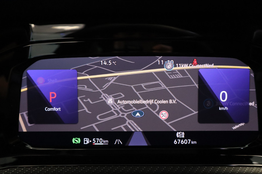 Volkswagen Golf 1.5 eTSI R-Line Business+ HUD Parkeerhulp IQ Light Keyless S+G