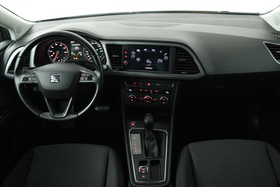 Seat Leon 1.0 EcoTSI Style Business Intense Automaat (NAVIGATIE, CARPLAY, CLIMA, PARKEERSENSOREN,