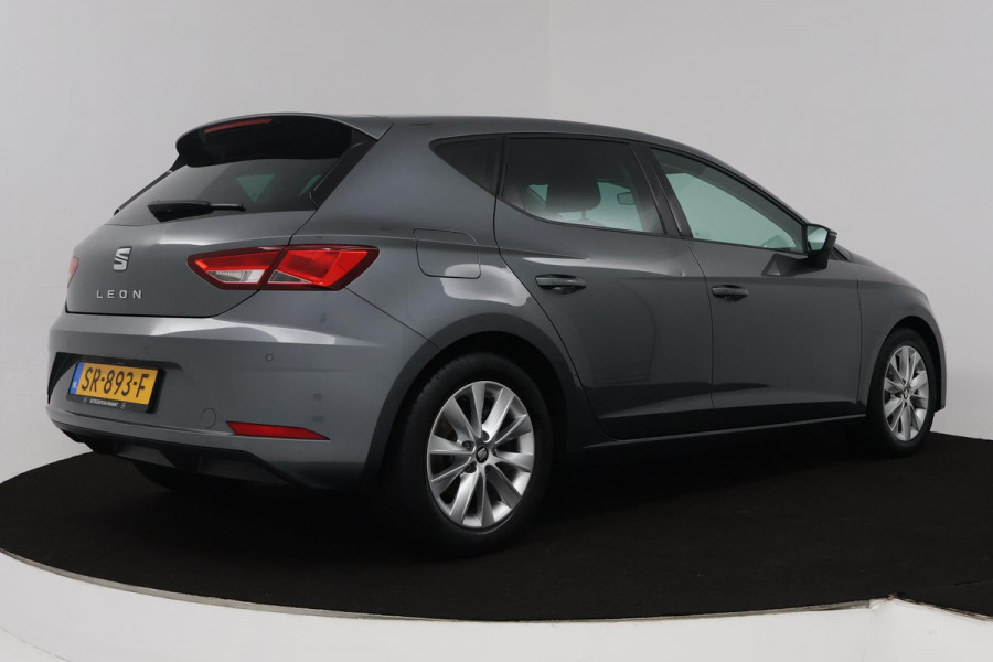 Seat Leon 1.0 EcoTSI Style Business Intense Automaat (NAVIGATIE, CARPLAY, CLIMA, PARKEERSENSOREN,