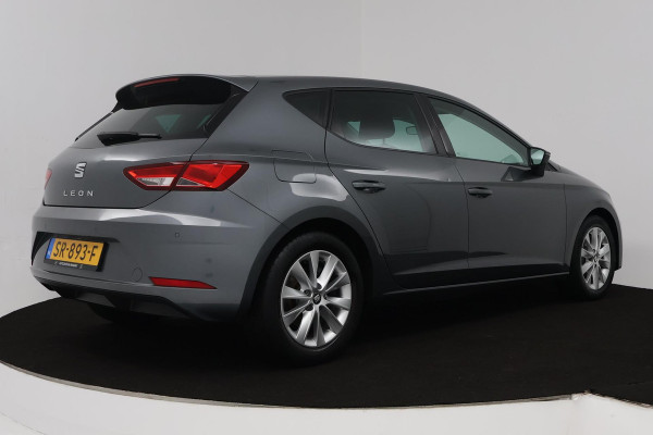 Seat Leon 1.0 EcoTSI Style Business Intense Automaat (NAVIGATIE, CARPLAY, CLIMA, PARKEERSENSOREN,