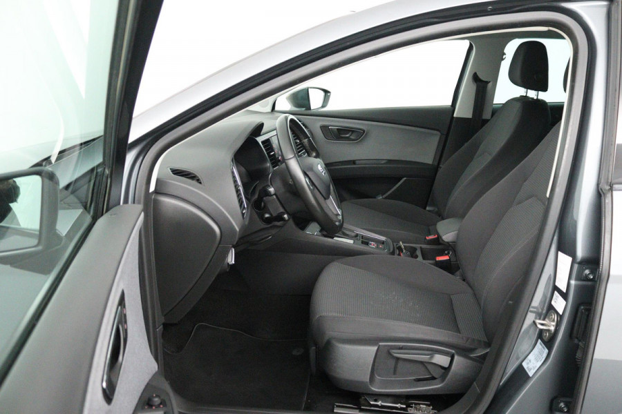 Seat Leon 1.0 EcoTSI Style Business Intense Automaat (NAVIGATIE, CARPLAY, CLIMA, PARKEERSENSOREN,