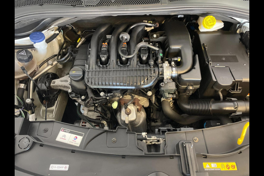 Citroën C3 1.2 PureTech Feel AIRCO CLIMA NAVI VIA APP CRUISE CRUISE APPLE CARPLAY ELEK RAMEN CENT VERG VELGEN NIEUWSTAAT