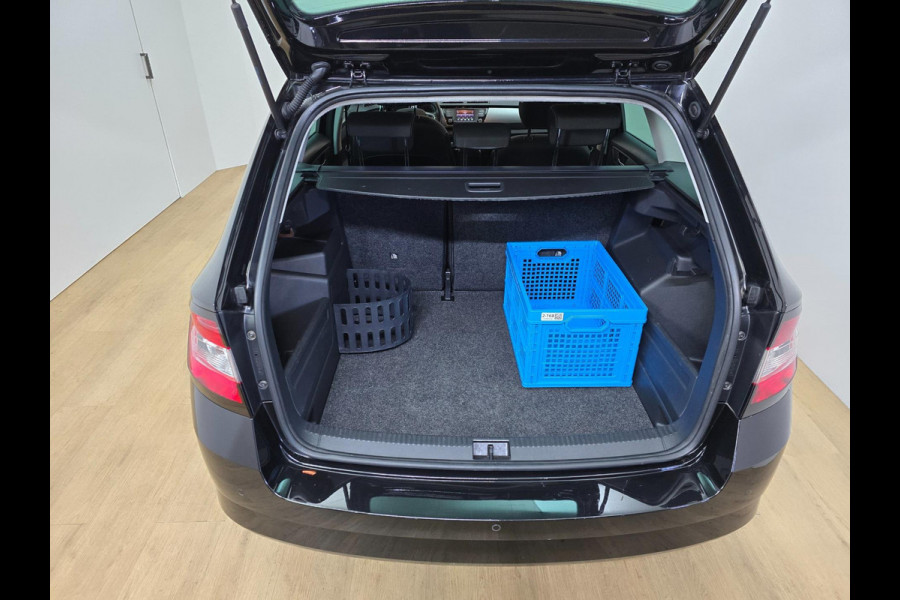 Škoda Fabia Combi Occasion 1.2 TSI JOY met cruisecontrol en bluetooth audio | Tweedehands Skoda fabia combi in zwart | Clima airco