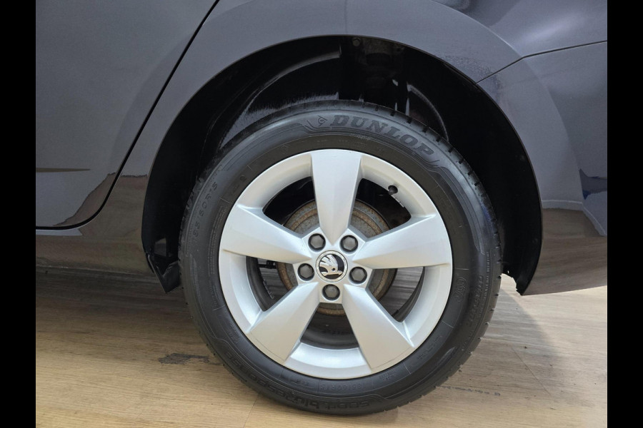 Škoda Fabia Combi Occasion 1.2 TSI JOY met cruisecontrol en bluetooth audio | Tweedehands Skoda fabia combi in zwart | Clima airco