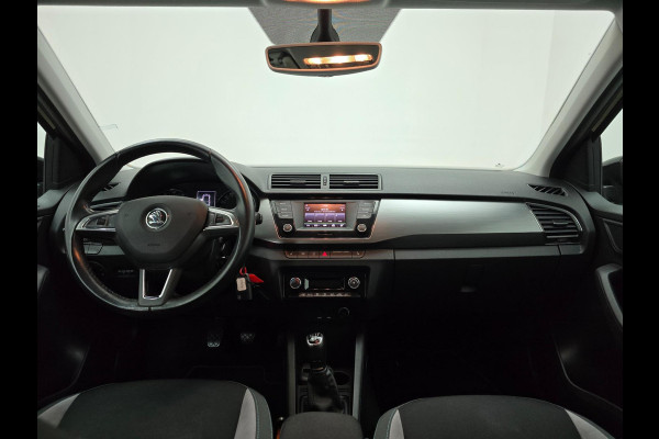 Škoda Fabia Combi Occasion 1.2 TSI JOY met cruisecontrol en bluetooth audio | Tweedehands Skoda fabia combi in zwart | Clima airco