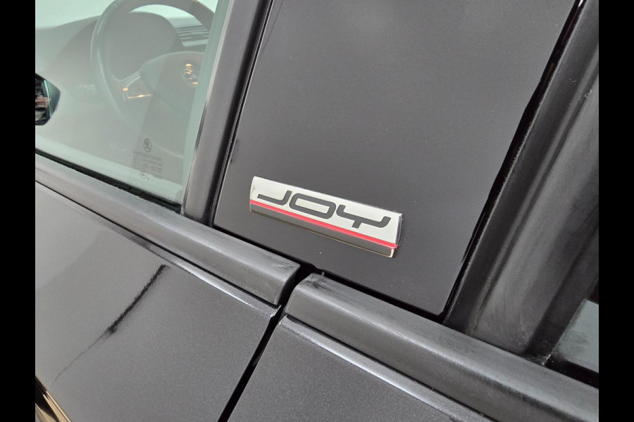 Škoda Fabia Combi Occasion 1.2 TSI JOY met cruisecontrol en bluetooth audio | Tweedehands Skoda fabia combi in zwart | Clima airco