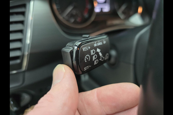 Škoda Fabia Combi Occasion 1.2 TSI JOY met cruisecontrol en bluetooth audio | Tweedehands Skoda fabia combi in zwart | Clima airco