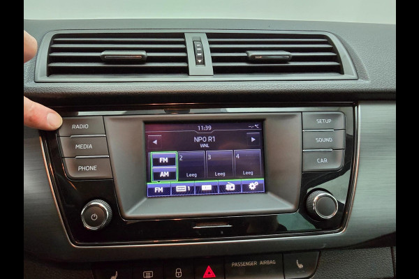 Škoda Fabia Combi Occasion 1.2 TSI JOY met cruisecontrol en bluetooth audio | Tweedehands Skoda fabia combi in zwart | Clima airco
