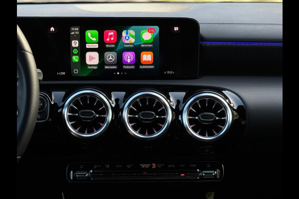 Mercedes-Benz CLA-Klasse 180 Luxury Line, widescreen, 1/2 leder, achteruitrijcamera, dealer onderhouden, nl auto met nap