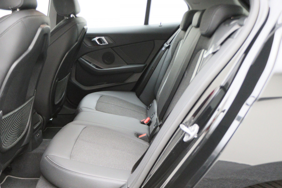 BMW 1-serie 118i Introduction Edition