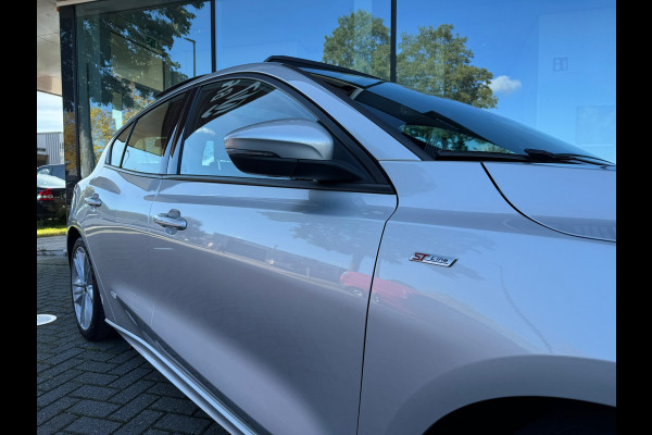 Ford Focus 1.5 EcoBoost ST Line Business - Automaat - Panoramadak - Navi - Org.NL