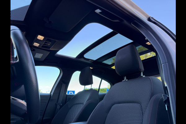 Ford Focus 1.5 EcoBoost ST Line Business - Automaat - Panoramadak - Navi - Org.NL