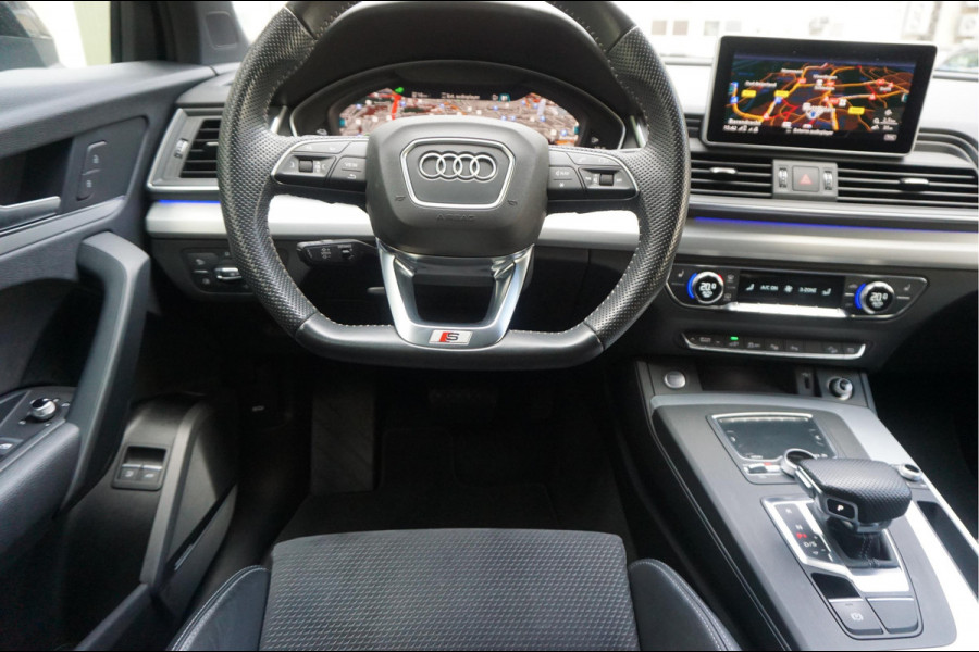 Audi Q5 55 TFSI e quattro Competition Aut7 | Black on Black | B&O | S-line | Virtual Cockpit | Adaptive cruise | Sfeerverlichting | Trekhaak |