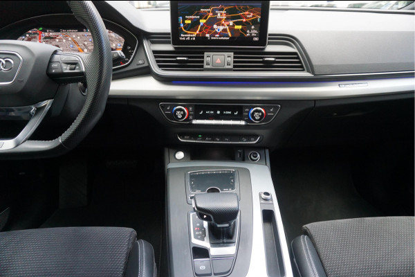 Audi Q5 55 TFSI e quattro Competition Aut7 | Black on Black | B&O | S-line | Virtual Cockpit | Adaptive cruise | Sfeerverlichting | Trekhaak |