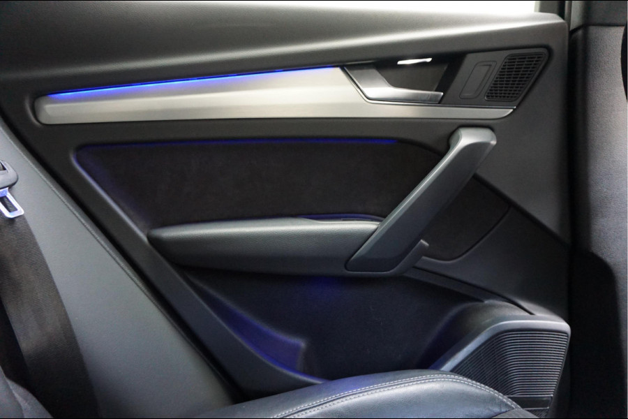 Audi Q5 55 TFSI e quattro Competition Aut7 | Black on Black | B&O | S-line | Virtual Cockpit | Adaptive cruise | Sfeerverlichting | Trekhaak |