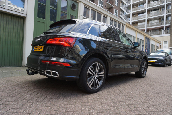 Audi Q5 55 TFSI e quattro Competition Aut7 | Black on Black | B&O | S-line | Virtual Cockpit | Adaptive cruise | Sfeerverlichting | Trekhaak |
