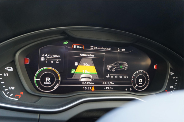 Audi Q5 55 TFSI e quattro Competition Aut7 | Black on Black | B&O | S-line | Virtual Cockpit | Adaptive cruise | Sfeerverlichting | Trekhaak |