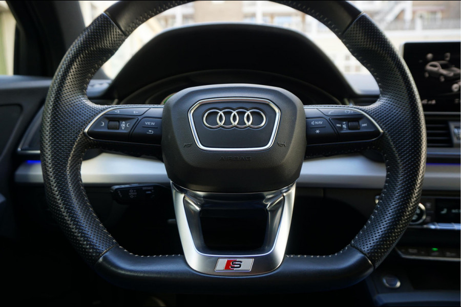 Audi Q5 55 TFSI e quattro Competition Aut7 | Black on Black | B&O | S-line | Virtual Cockpit | Adaptive cruise | Sfeerverlichting | Trekhaak |