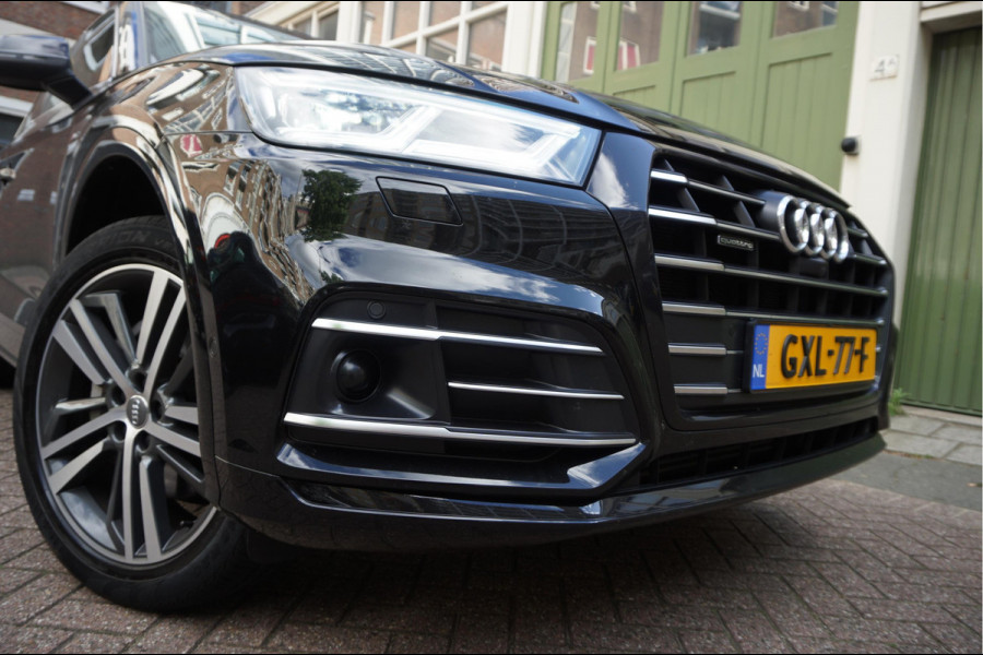 Audi Q5 55 TFSI e quattro Competition Aut7 | Black on Black | B&O | S-line | Virtual Cockpit | Adaptive cruise | Sfeerverlichting | Trekhaak |