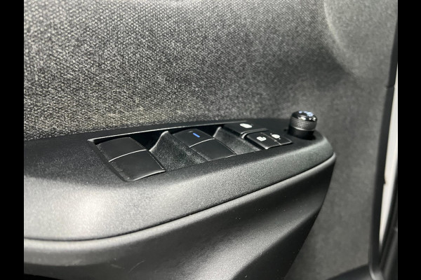 Toyota Yaris 1.5 Hybrid Dynamic | Carplay | Camera | Cruise| Toyota Yaris 1.5 Hybrid Dynamic | Carplay | Camera | Cruise|