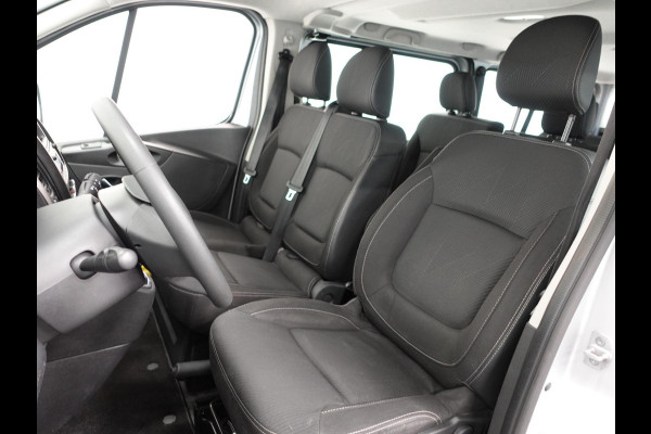 Renault Trafic Passenger 2.0 dCi 120 L2H1 9 Persoons Airco Bluetooth  Led  Parkeersensoren