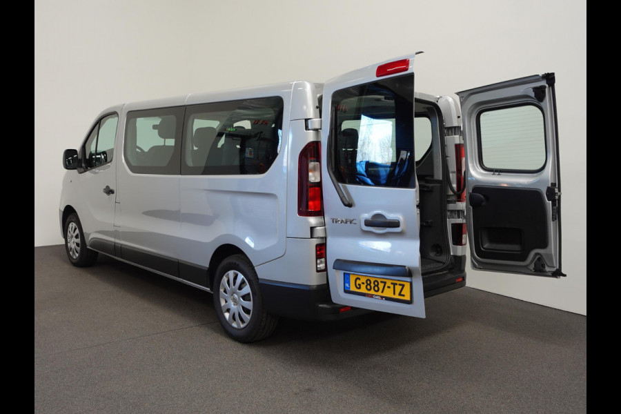 Renault Trafic Passenger 2.0 dCi 120 L2H1 9 Persoons Airco Bluetooth  Led  Parkeersensoren