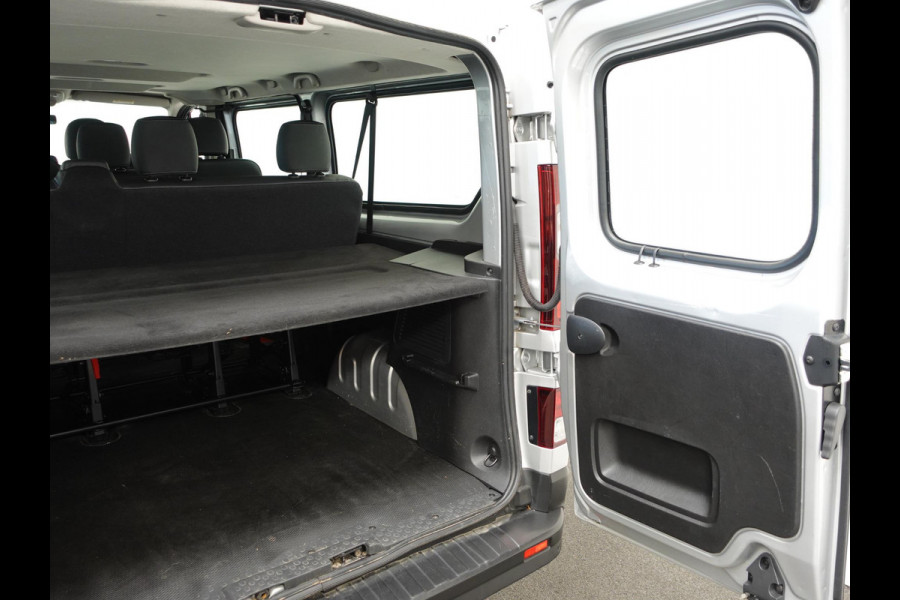 Renault Trafic Passenger 2.0 dCi 120 L2H1 9 Persoons Airco Bluetooth  Led  Parkeersensoren