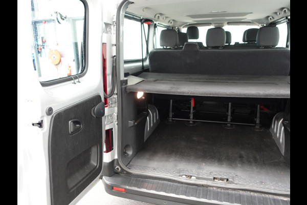 Renault Trafic Passenger 2.0 dCi 120 L2H1 9 Persoons Airco Bluetooth  Led  Parkeersensoren