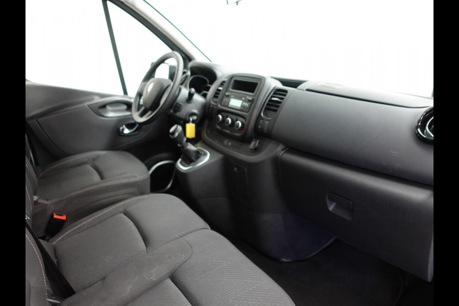 Renault Trafic Passenger 2.0 dCi 120 L2H1 9 Persoons Airco Bluetooth  Led  Parkeersensoren