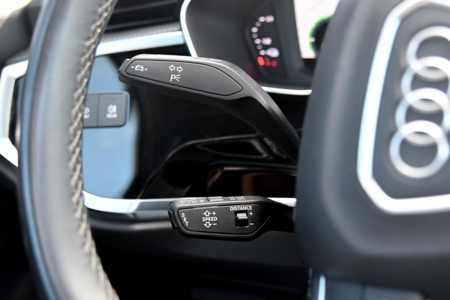 Audi Q3 Sportback 45 TFSI e 3x S-Line. Pano, ACC, Keyless, Dodeh, Camera, Matrix, 21'', CarPlay!