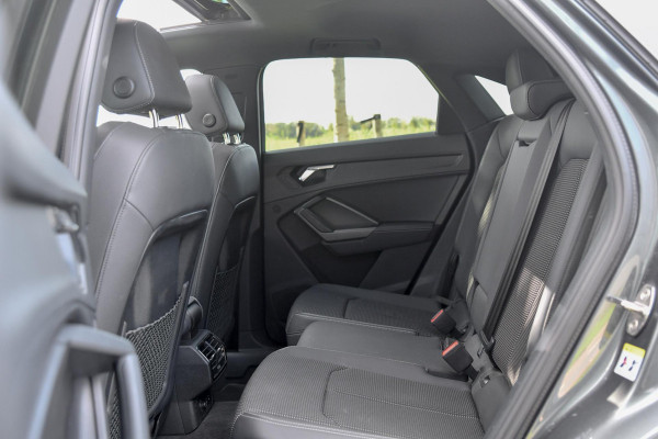 Audi Q3 Sportback 45 TFSI e 3x S-Line. Pano, ACC, Keyless, Dodeh, Camera, Matrix, 21'', CarPlay!
