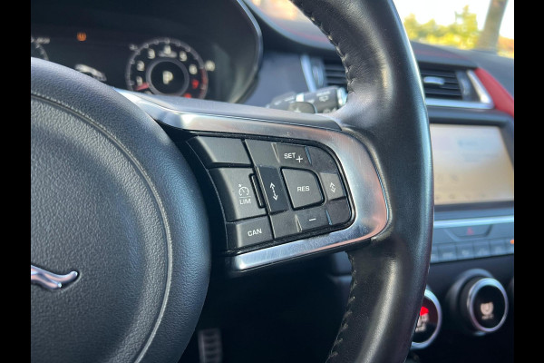 Jaguar E-Pace 2.0 P300 AWD R-Dynamic HSE | 300PK | Panoramadak |