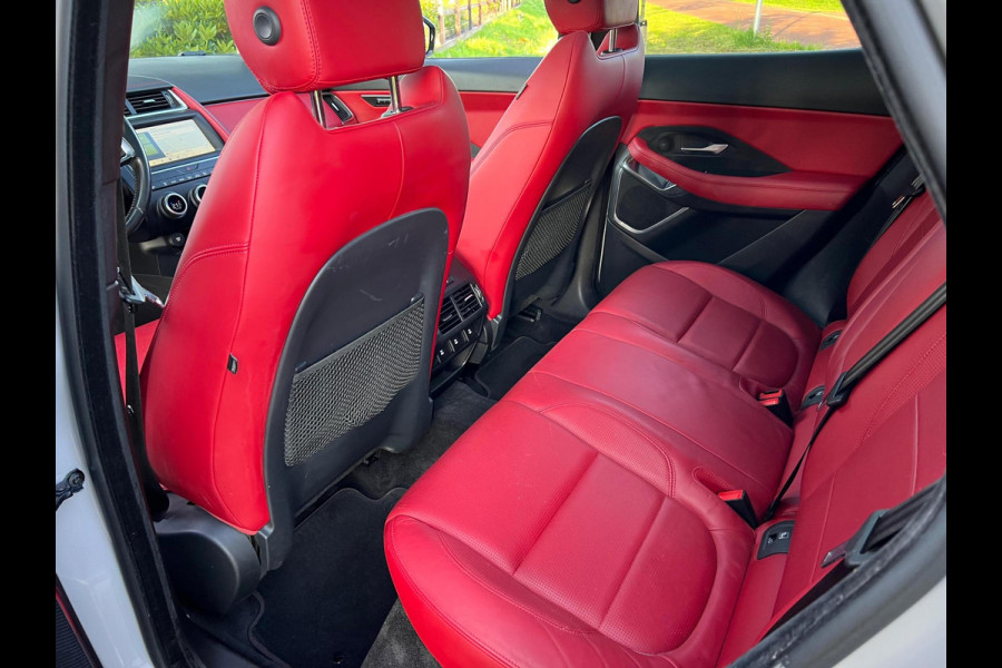 Jaguar E-Pace 2.0 P300 AWD R-Dynamic HSE | 300PK | Panoramadak |