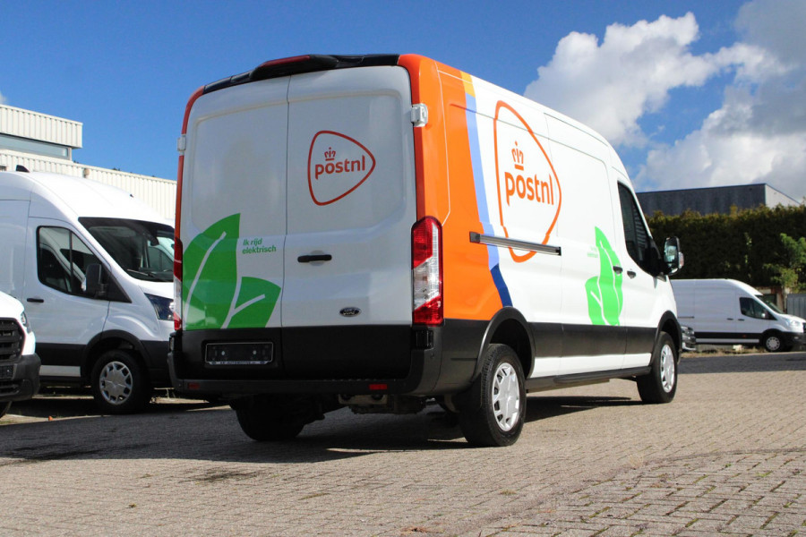 Ford E-Transit 350 L3H2 Trend 68 kWh 184pk | Zuid | Post NL Subco uitvoering | Power onboard | SYNC 4 Navigatie