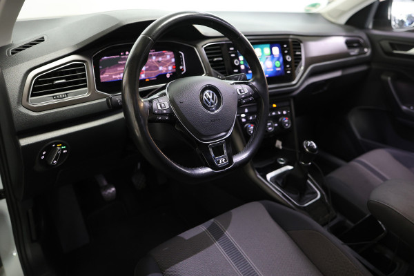 Volkswagen T-Roc 1.0 TSI R-Line CLIMA VIRTUAL PDC CARPLAY CAMERA PANO LANE+FRONT Ass. '19
