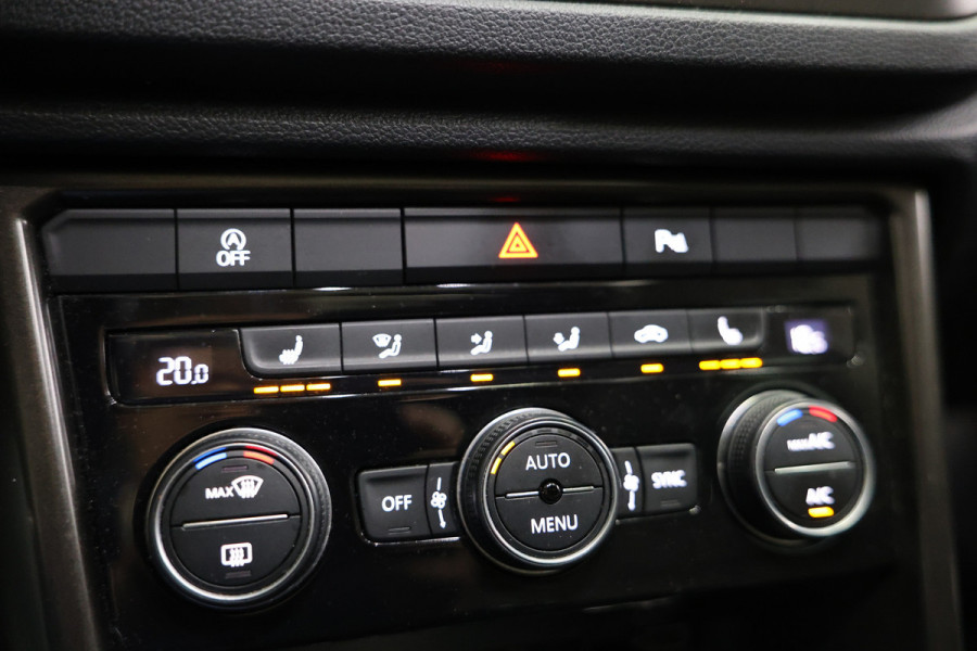 Volkswagen T-Roc 1.0 TSI R-Line CLIMA VIRTUAL PDC CARPLAY CAMERA PANO LANE+FRONT Ass. '19