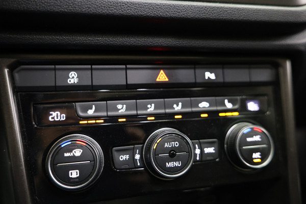 Volkswagen T-Roc 1.0 TSI R-Line CLIMA VIRTUAL PDC CARPLAY CAMERA PANO LANE+FRONT Ass. '19