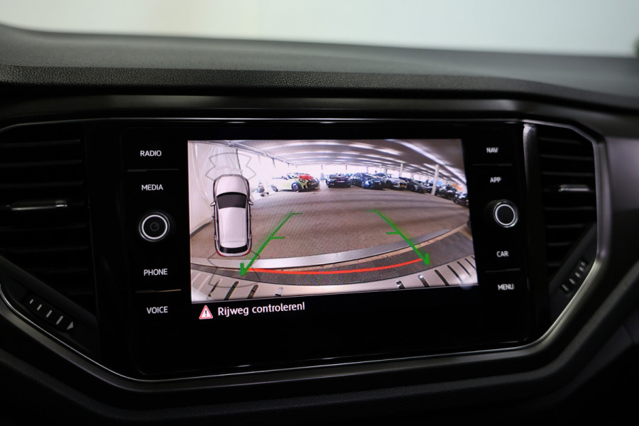 Volkswagen T-Roc 1.0 TSI R-Line CLIMA VIRTUAL PDC CARPLAY CAMERA PANO LANE+FRONT Ass. '19