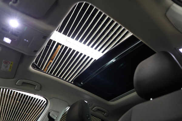 Volkswagen T-Roc 1.0 TSI R-Line CLIMA VIRTUAL PDC CARPLAY CAMERA PANO LANE+FRONT Ass. '19