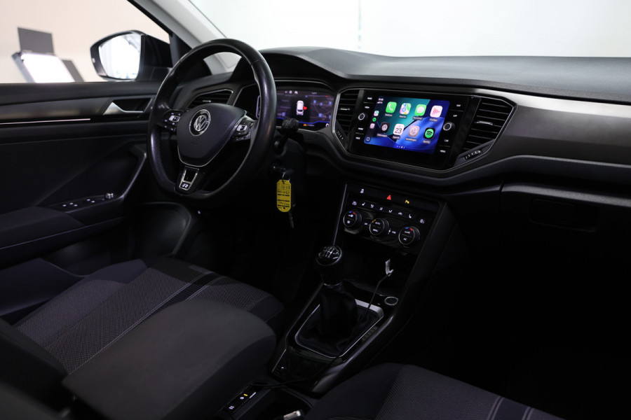 Volkswagen T-Roc 1.0 TSI R-Line CLIMA VIRTUAL PDC CARPLAY CAMERA PANO LANE+FRONT Ass. '19