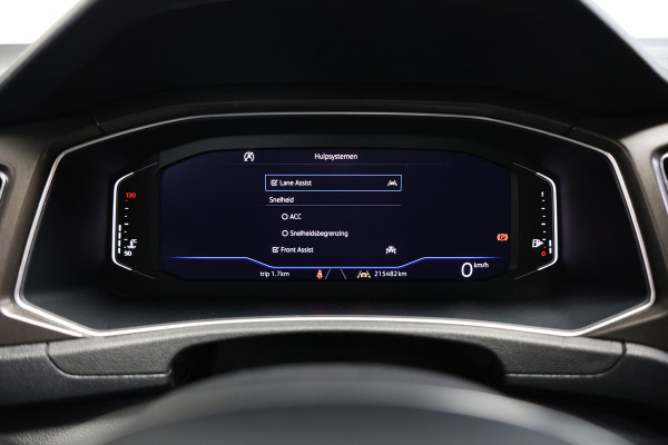 Volkswagen T-Roc 1.0 TSI R-Line CLIMA VIRTUAL PDC CARPLAY CAMERA PANO LANE+FRONT Ass. '19