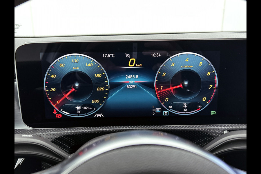 Mercedes-Benz A-Klasse 200 Business Solution AMG(NL-auto, Dealer onderhoud, Trekhaak, Navi, Camera, StoelV, Etc)