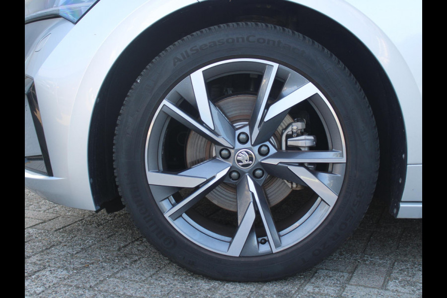Škoda Enyaq 60 Sportline | TREKHAAK WEGKLAPBAAR | NAVIGATIE | ACHTERUITRIJCAMERA |