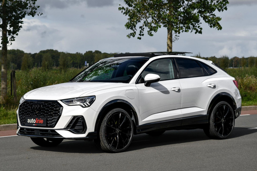 Audi Q3 Sportback 45 TFSI e 3x S-Line. Pano, ACC, 360, Stuurvw, Keyless, Sfeer, Sonos, Dodeh, Matrix, 21''!