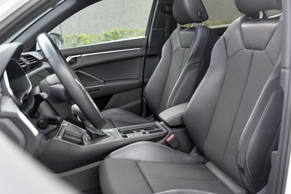 Audi Q3 Sportback 45 TFSI e 3x S-Line. Pano, ACC, 360, Stuurvw, Keyless, Sfeer, Sonos, Dodeh, Matrix, 21''!