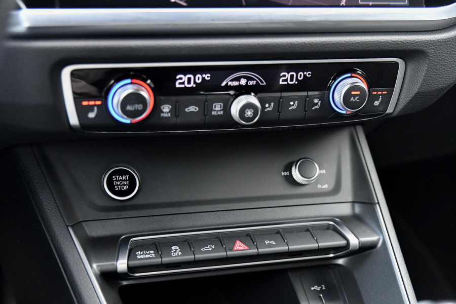 Audi Q3 Sportback 45 TFSI e 3x S-Line. Pano, ACC, 360, Stuurvw, Keyless, Sfeer, Sonos, Dodeh, Matrix, 21''!
