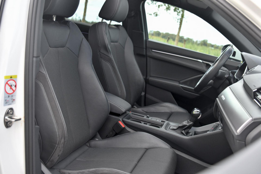 Audi Q3 Sportback 45 TFSI e 3x S-Line. Pano, ACC, 360, Stuurvw, Keyless, Sfeer, Sonos, Dodeh, Matrix, 21''!