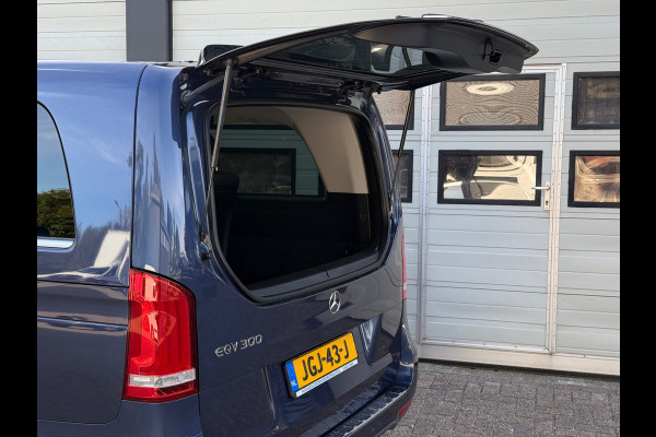 Mercedes-Benz Eqv 300 90 kWh - L3 Extra Lang - Airmatic - Leder 2+2+3=7 Persoons