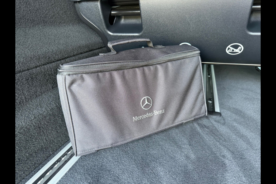 Mercedes-Benz Eqv 300 90 kWh - L3 Extra Lang - Airmatic - Leder 2+2+3=7 Persoons