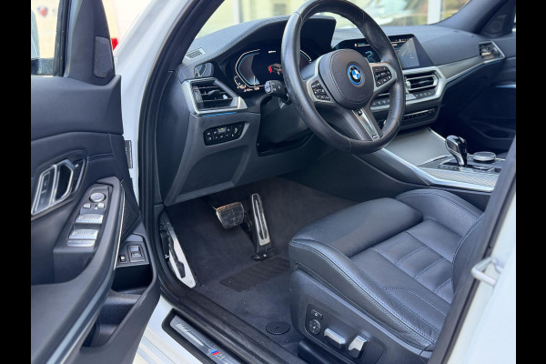 BMW 3 Serie Touring 320e xDrive High Ex M-Sport|SOH92%|Pano|Laser|M-seats|Memory|CoPilot|HiFi|HUD|Trekhaak